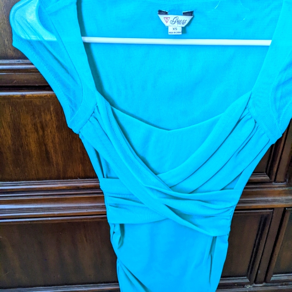 Guess Top